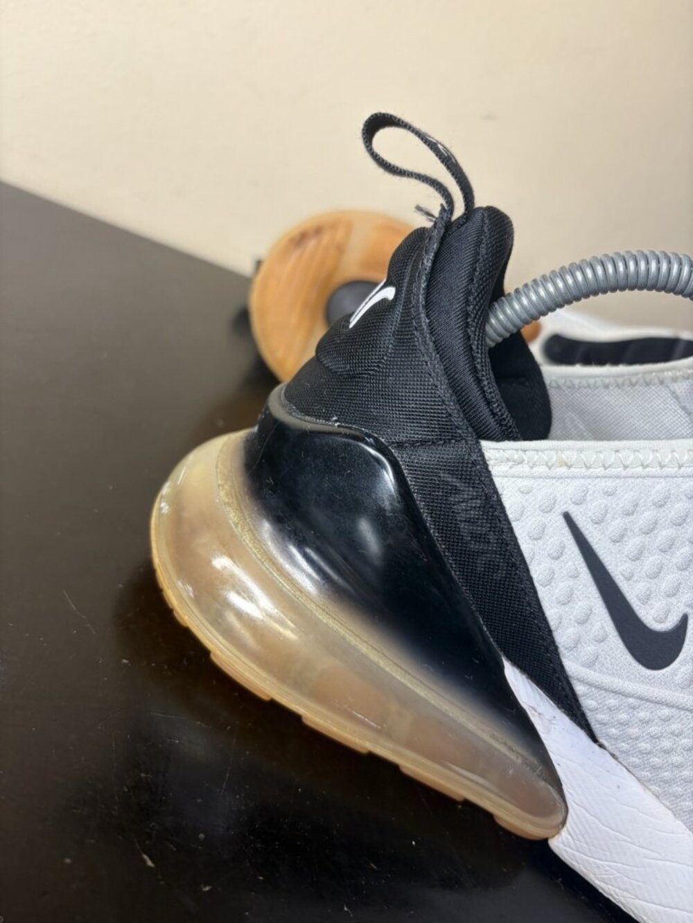 Nike Air Max 270 Women’s Sneakers Shoes Size 10 - Picture 8 of 11